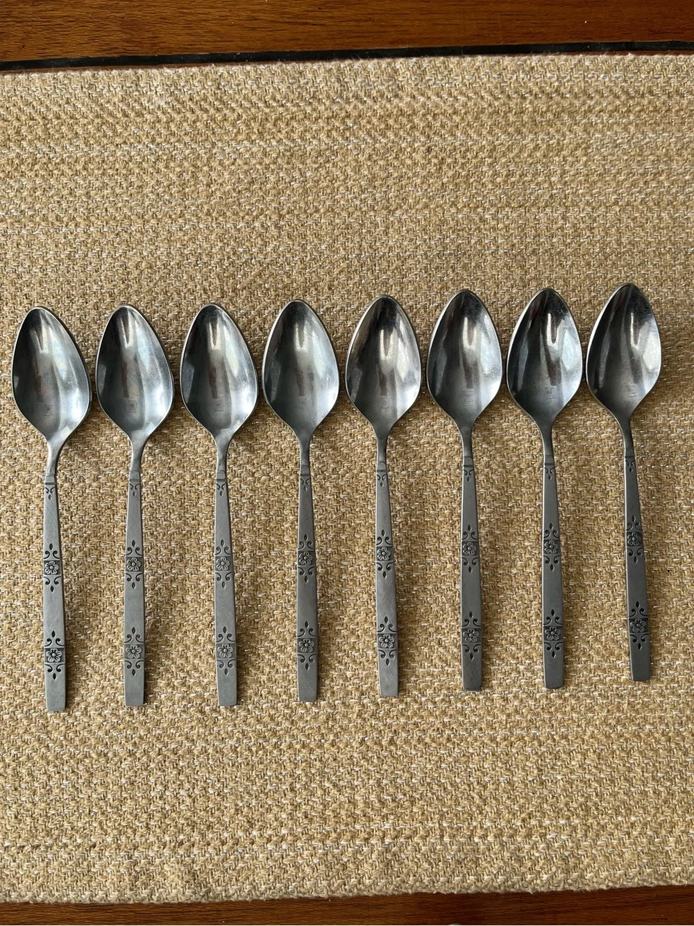 Vintage Oneida Orlando (Stainless) Teaspoons (8)